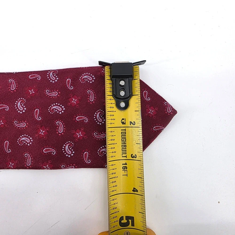 Brooks Brothers 346 Mens Burgundy Red Paisley Medallion Pure Silk Necktie USA